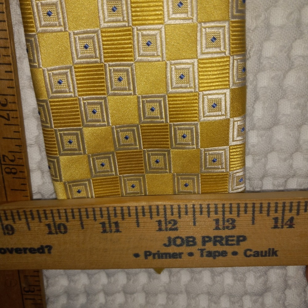 Donald J Trump Signature Collection Yellow Gold Geometric Silk Necktie Tie - Picture 7 of 9